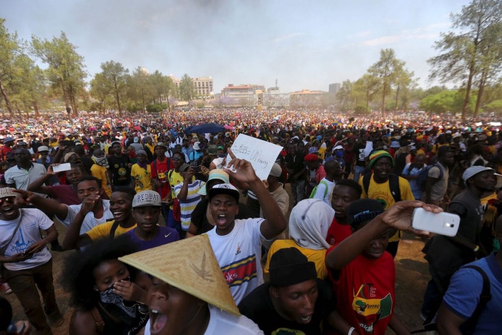 Large protests against Zuma in South Africa 2017 - Spur Magazine