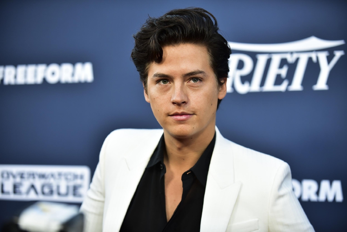 Riverdale Star and Other Celebrities Arrested for Taking Part In George Floyd Protests | Spurzine