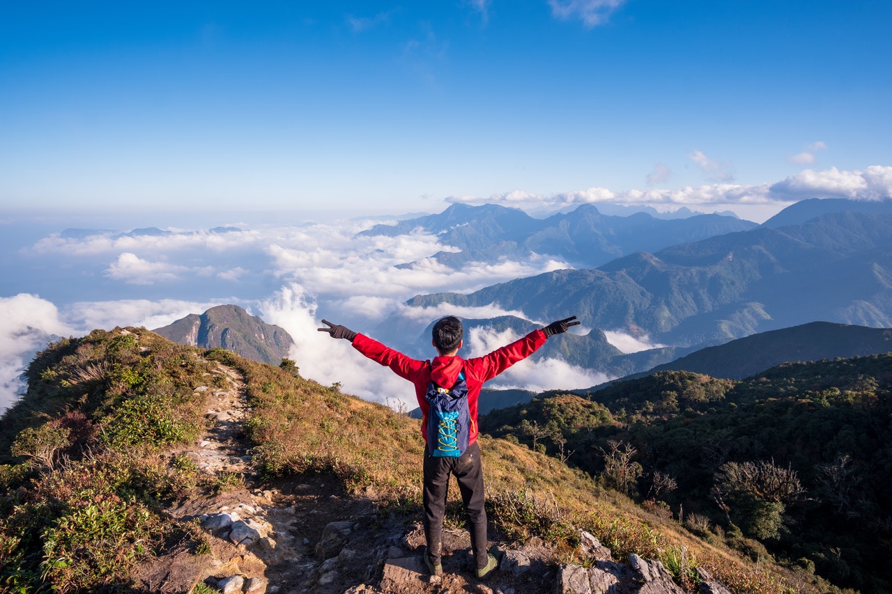 10 Reasons Why Travelling Is Good for You | Spurzine