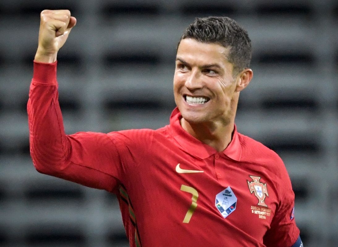 Cristiano Ronaldo Is Now The Top-Joint Goal Scorer In Football History | Spurzine