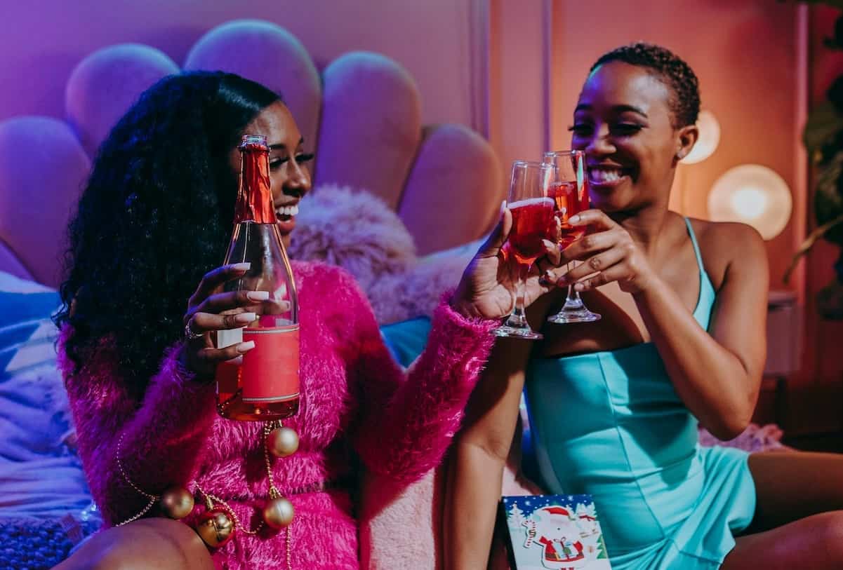 4 Once In A Lifetime Holiday Gifts That Will Make Anyone Feel Special | Spurzine