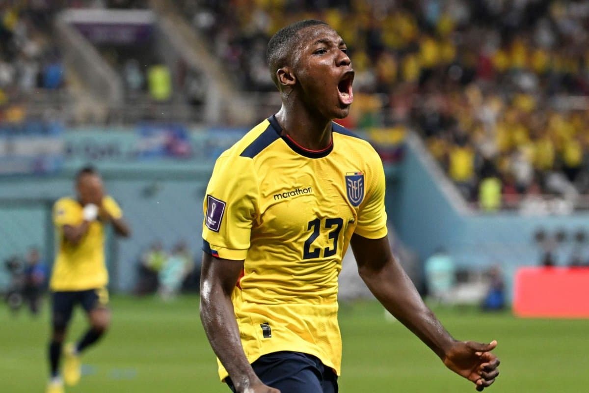 Brighton Rejects Arsenal's £70m Bid Leaving Moises Caicedo in Tears | Spurzine