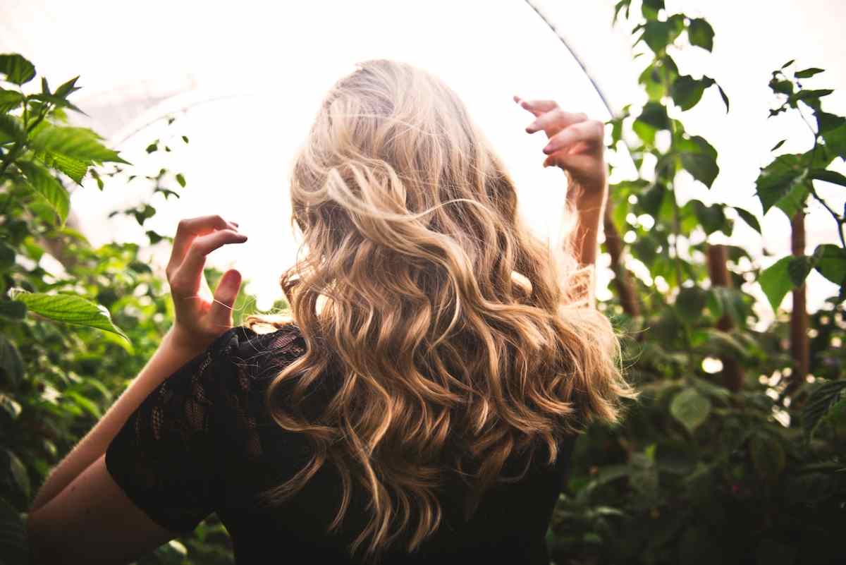 Helpful Tips for Keeping a Healthy Scalp and Hair 25 Helpful Tips for Keeping a Healthy Scalp and Hair | Spurzine