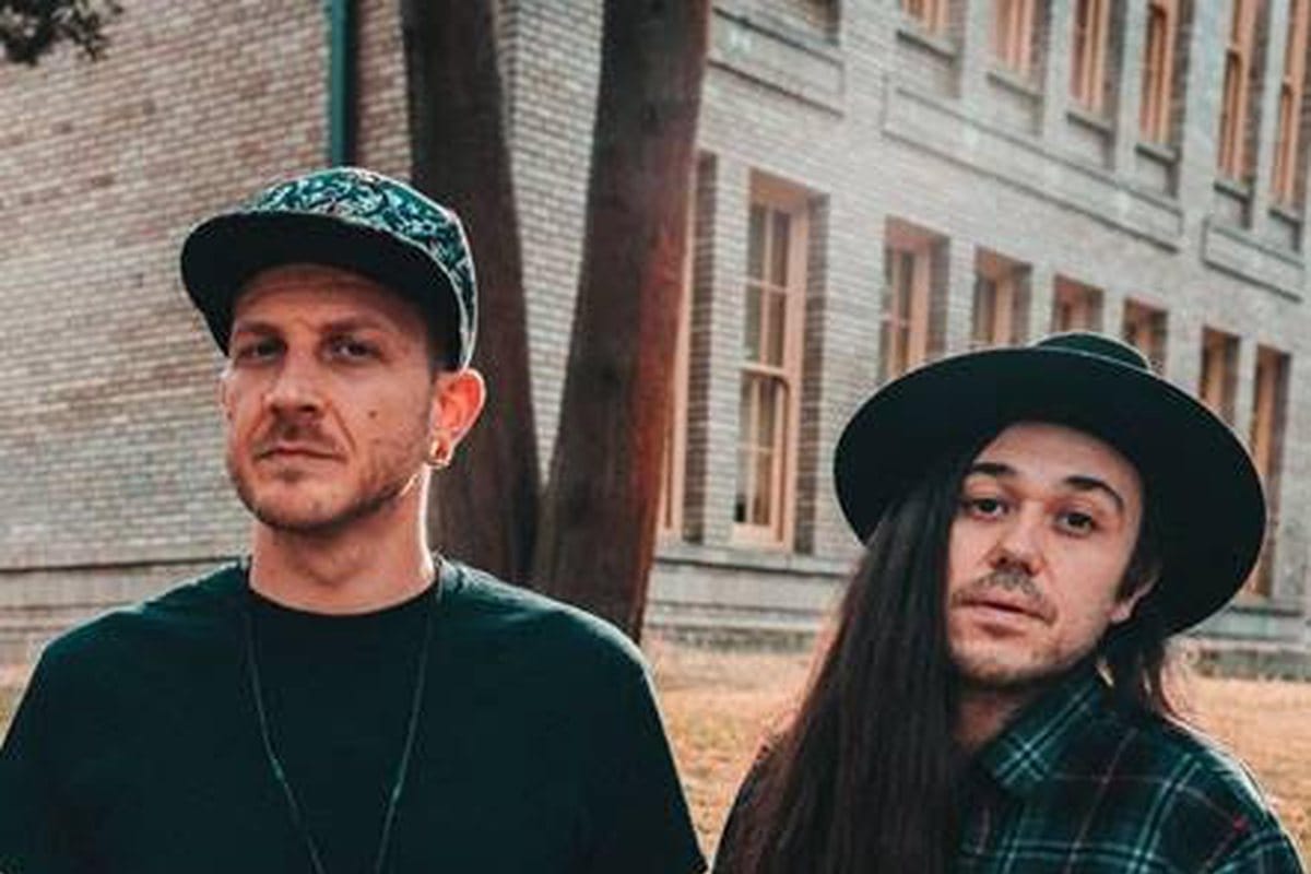 PRETTY AWKWARD Invite Fans To “Get Weird” On Debut Full Length Album | Spurzine