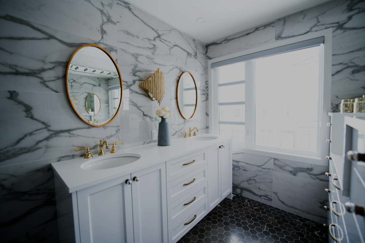 6 Great Ideas for Your Master Bathroom Makeover | Spurzine